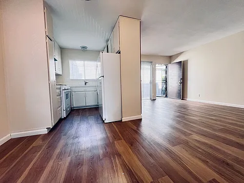 4665 Cherokee Ave #10 Photo 1