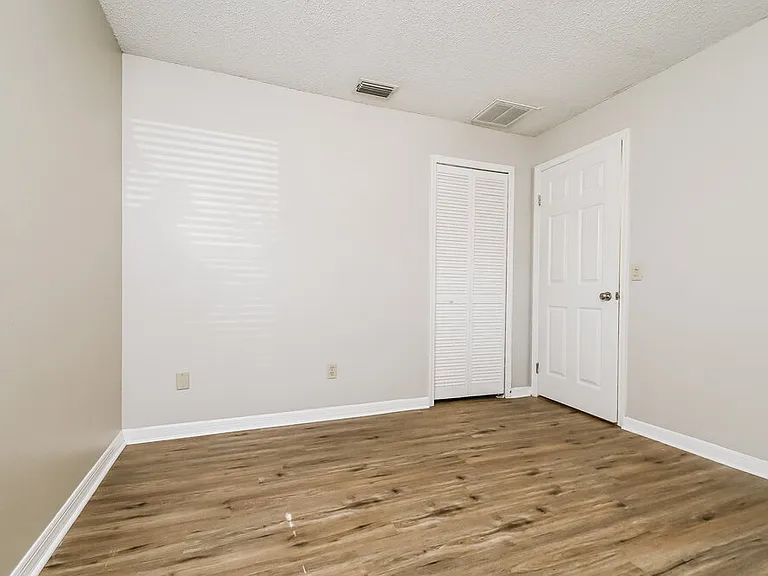 552 Beth Ann St — Photo 11