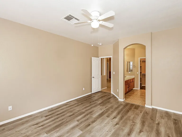 1128 Bistro Bay Ave — Photo 11