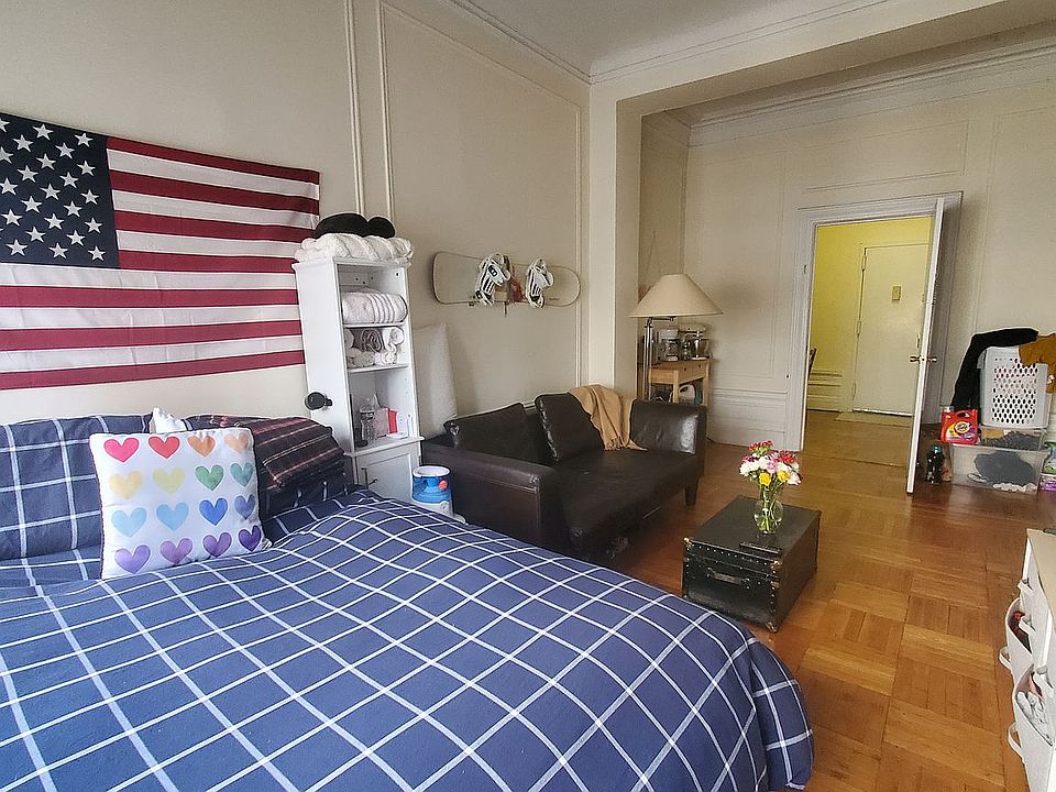 1st image of 140 W 69th St APT 83A
