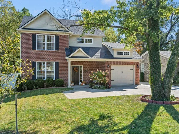 2212 Clays Mill Rd, Lexington, KY 40503