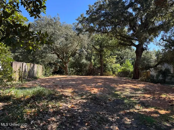 2720 7th Ave, Gulfport, MS 39501