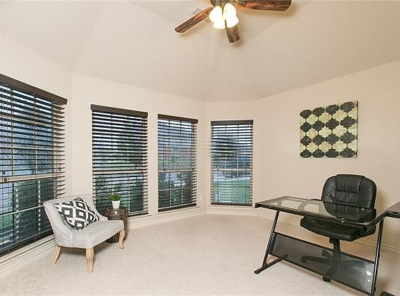 3rd image of 6208 El Capitan St