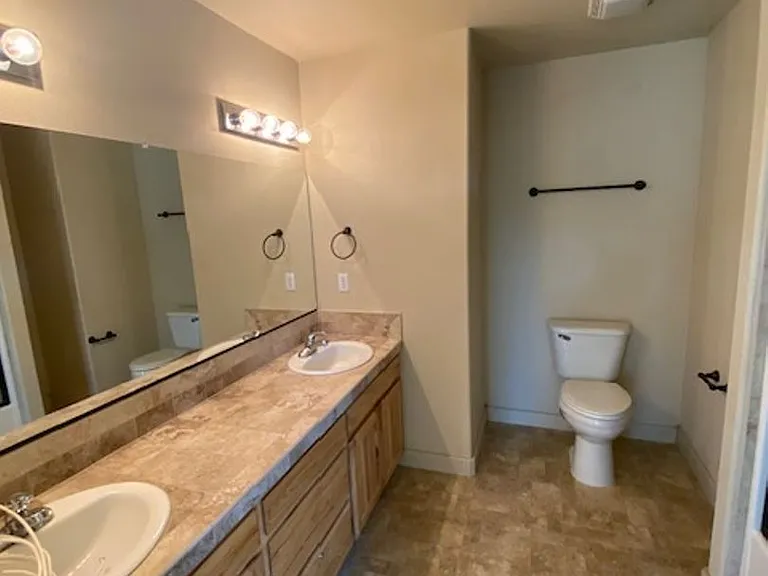 20166 Merriewood Ln — Photo 12