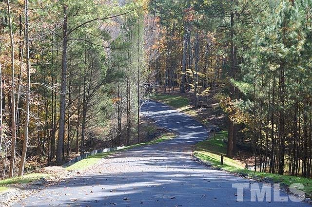 2nd image of 325 Pasture Ln
