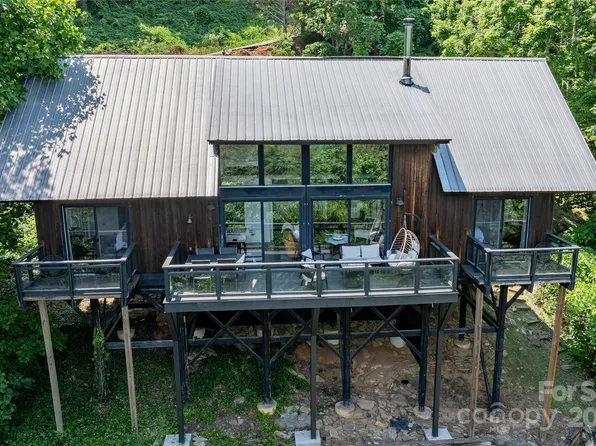 126 N Ridge Dr, Marion, NC 28752