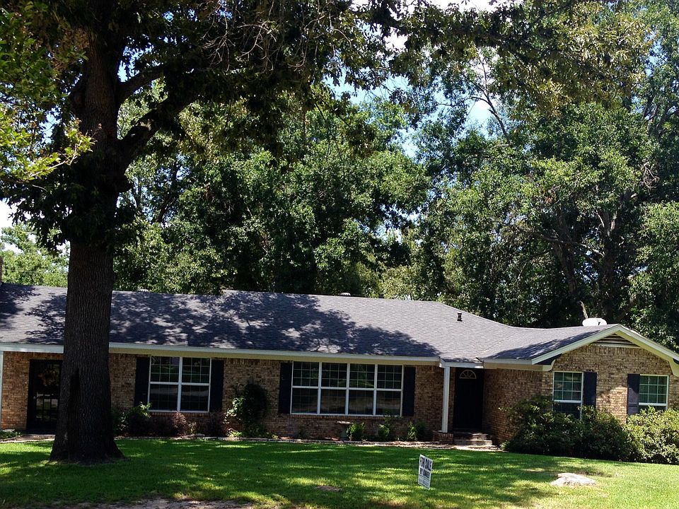 1st image of 106 Leland Dr