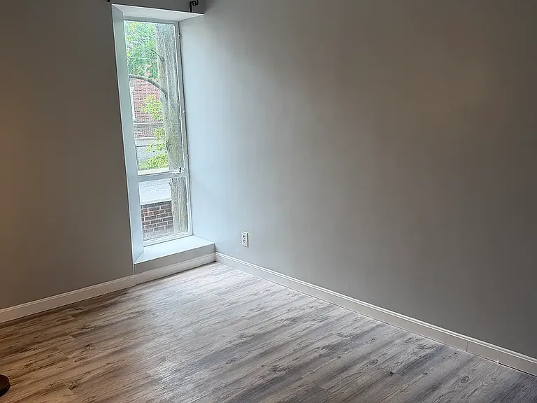 29 Concord Ave #212 — Photo 8