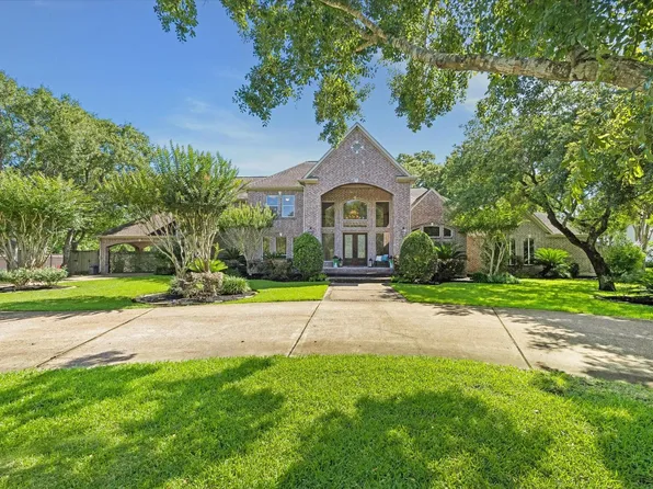 109 Sunset Dr, Friendswood, TX 77546