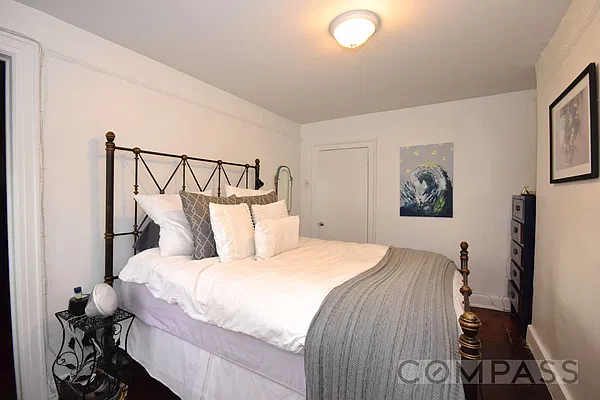 Rented by Compass | media 12