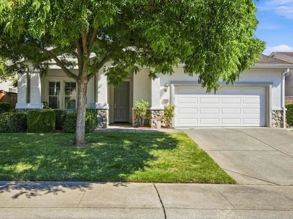 2823 Springfield Dr, Rocklin, CA 95765