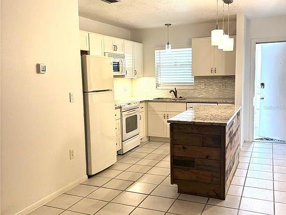4th image of 2115 9th Ave W APT 6B