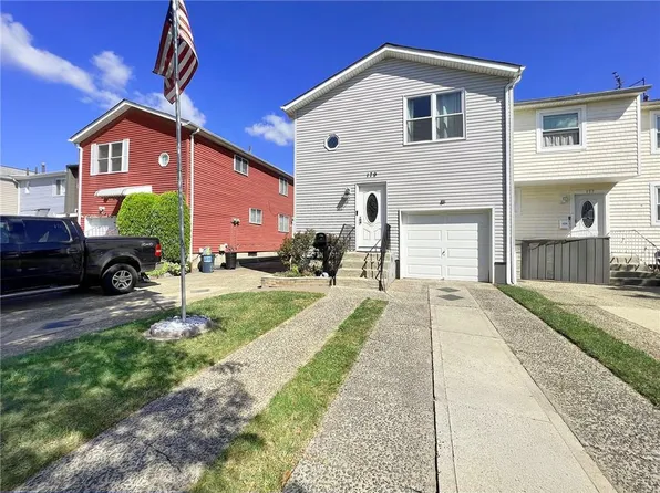 179 Regis Dr, Staten Island, NY 10314