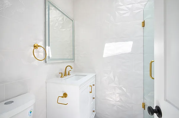 Rented by Compass | media 10