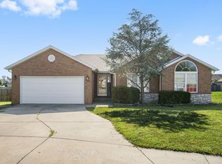 5664 S Shiloh Battle Ct, Battlefield, MO 65619