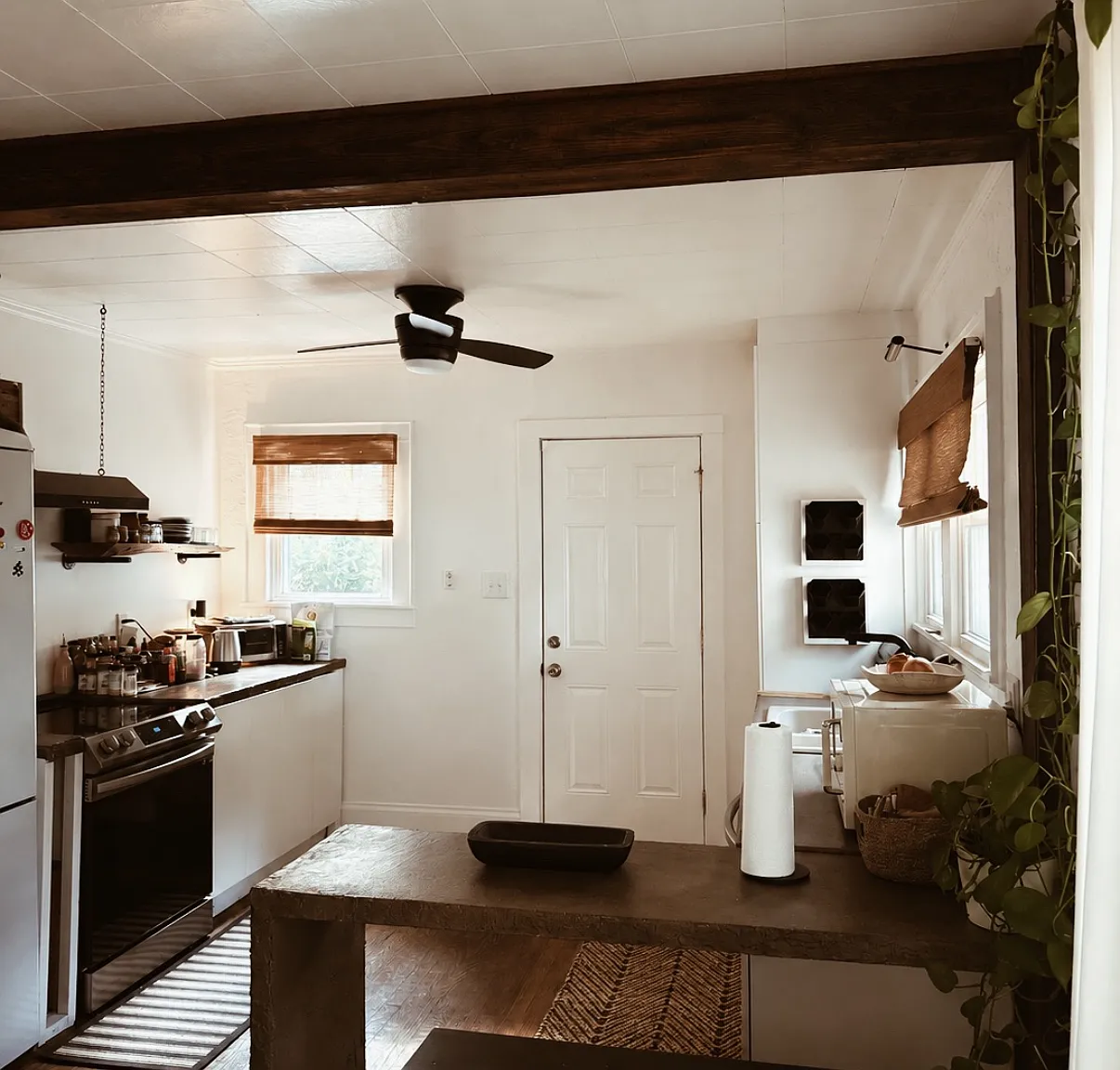 1 bed, $2,300 — Photo 4