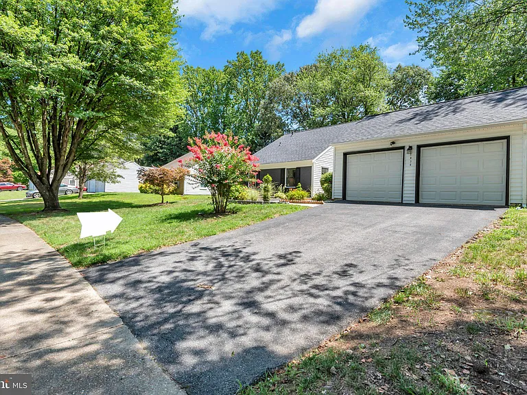 1836 Ralston Pl — Photo 3