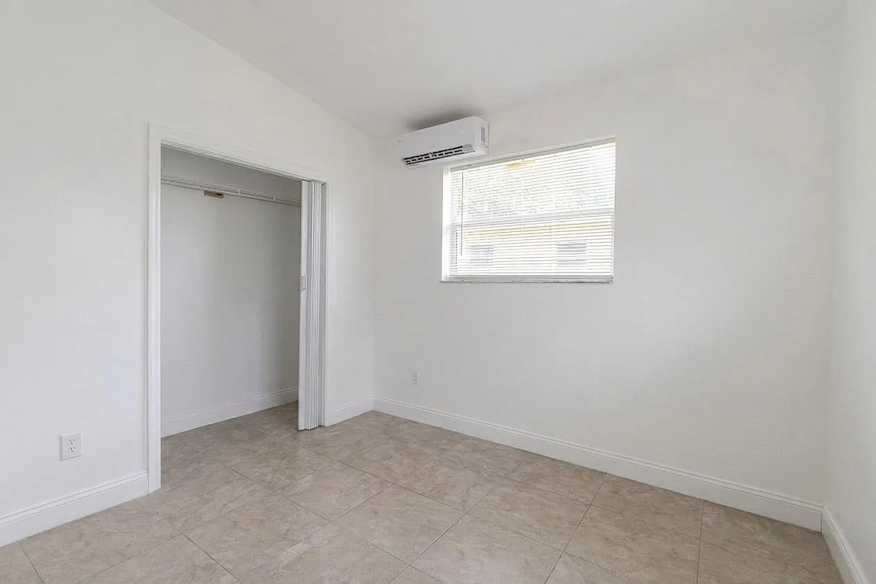 2 bed, 1.0 bath, 1488 sqft, $1,875 — Photo 1