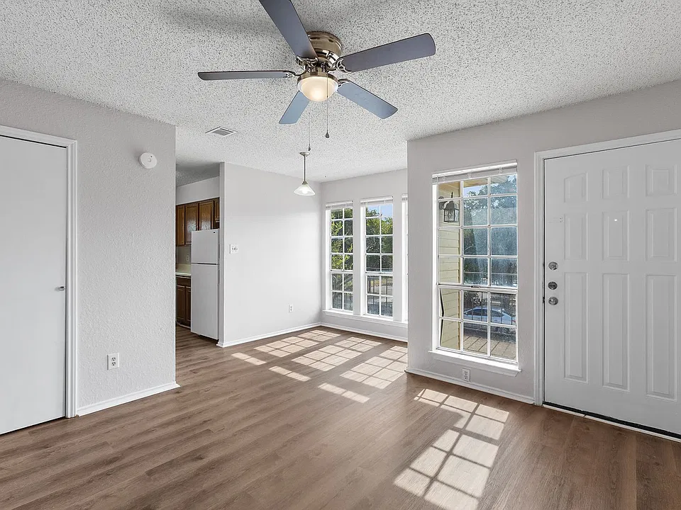 104 Mosscliff Cir #6