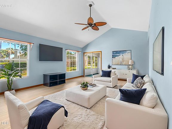 2nd image of 104 Shoal Creek Cir