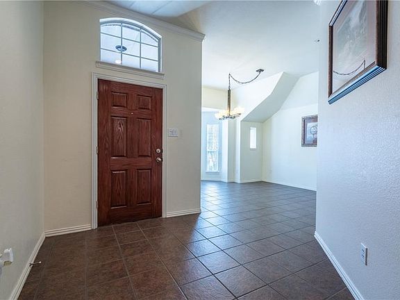 4th image of 8500 La Quinta Ln