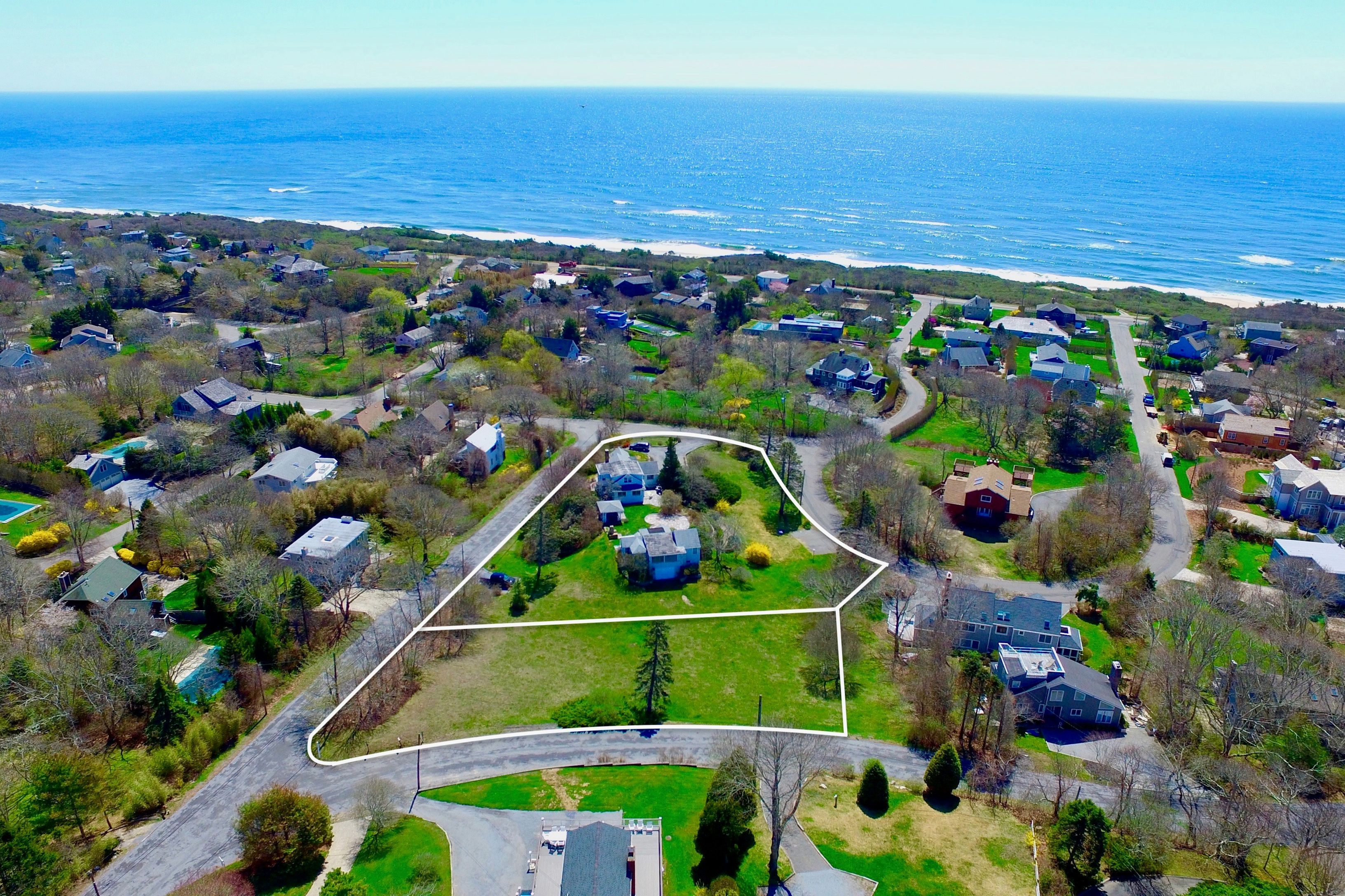 9 Harding Rd in Montauk Out East