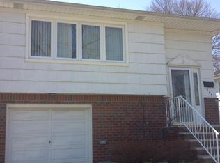 374 Clarke Ave, Staten Island, NY 10306