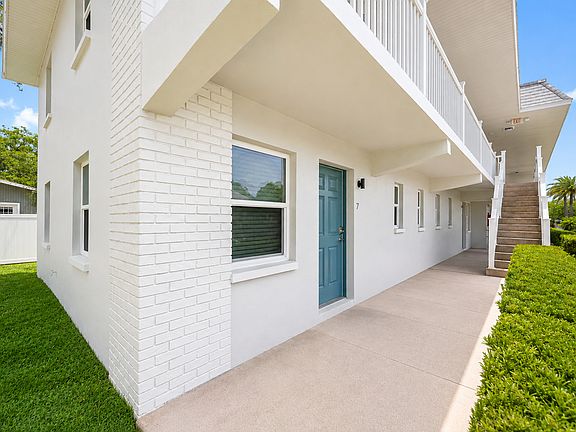 4th image of 1142 Sunset Point Rd APT 27