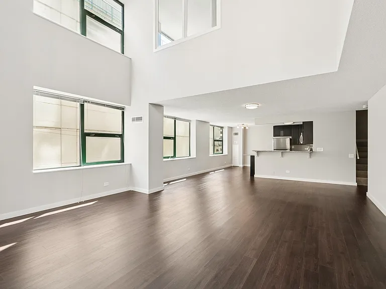 West77 Apartments — Photo 69