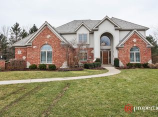 1101 Ashbury Ln, Libertyville, IL