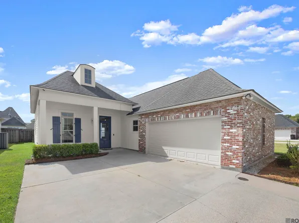 525 Silverbill Ln, Baton Rouge, LA 70810
