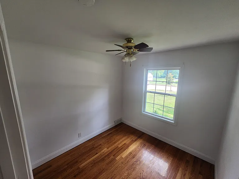 213 Ramsey Ln — Photo 5