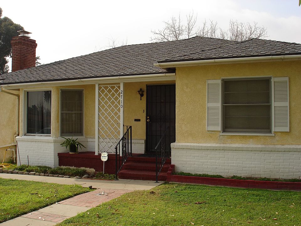 1st image of 2710 Valencia Ave