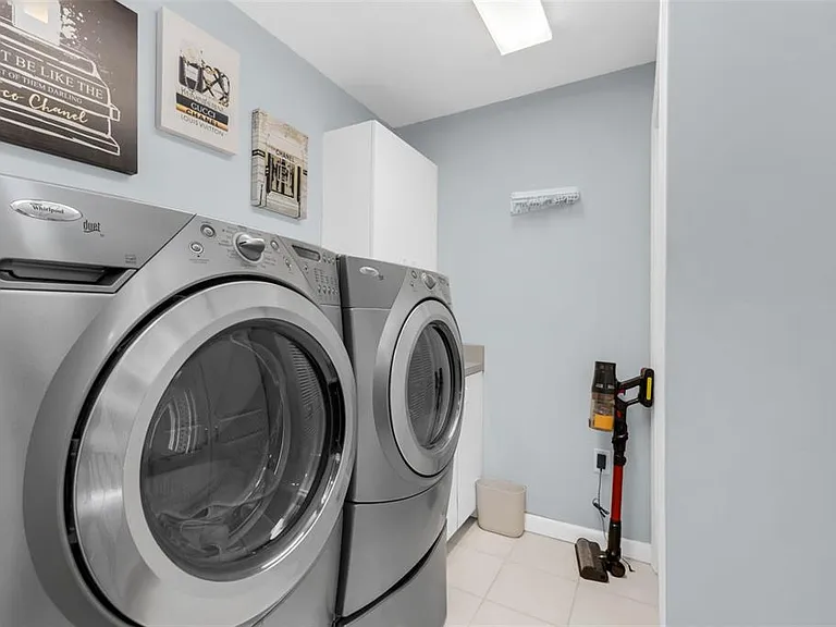 276 Lewis Cir #112 — Photo 27