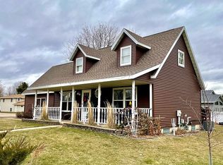 1107 S Main St, Holmen, WI 54636
