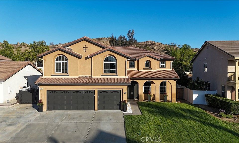 1st image of 15388 La Casa Dr