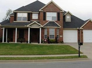 2542 N Middleton Way, Fayetteville, AR 72703