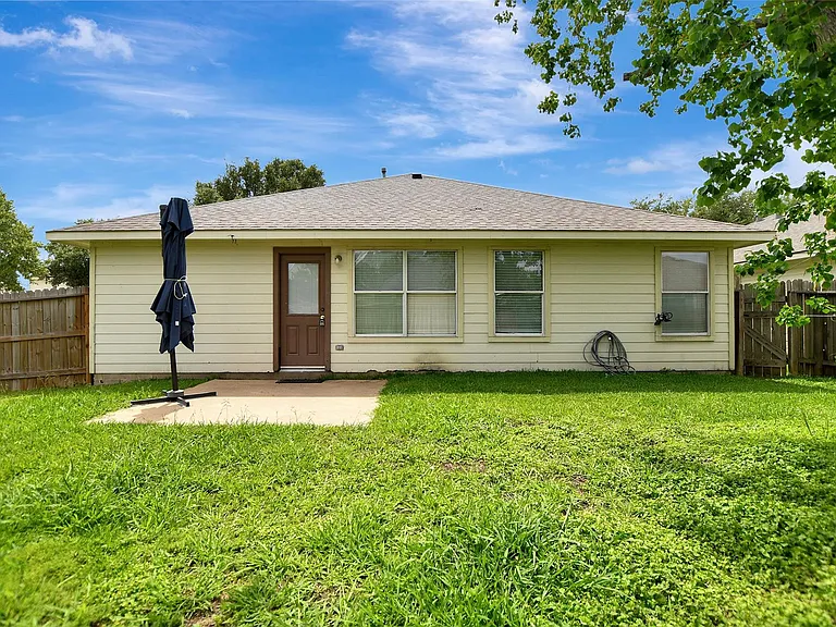19702 Byron Meadows Dr — Photo 29