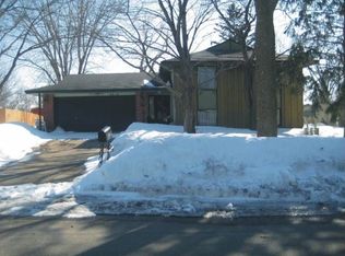 8425 81st St S, Cottage Grove, MN 55016