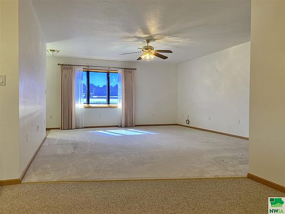 5th image of 1301 3rd Ave SE Unit 101