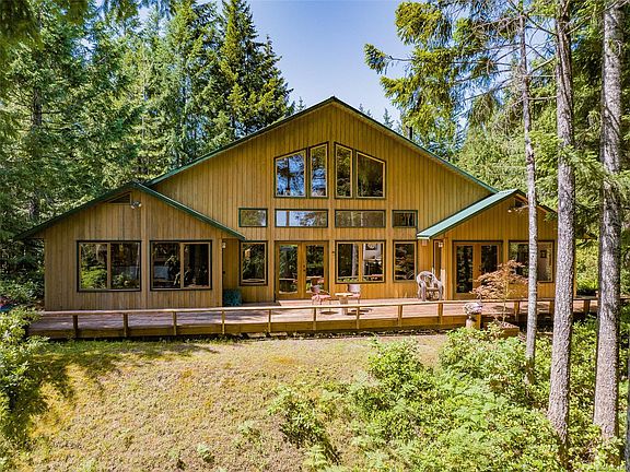 2nd image of 1055 Spider Lake Rd
