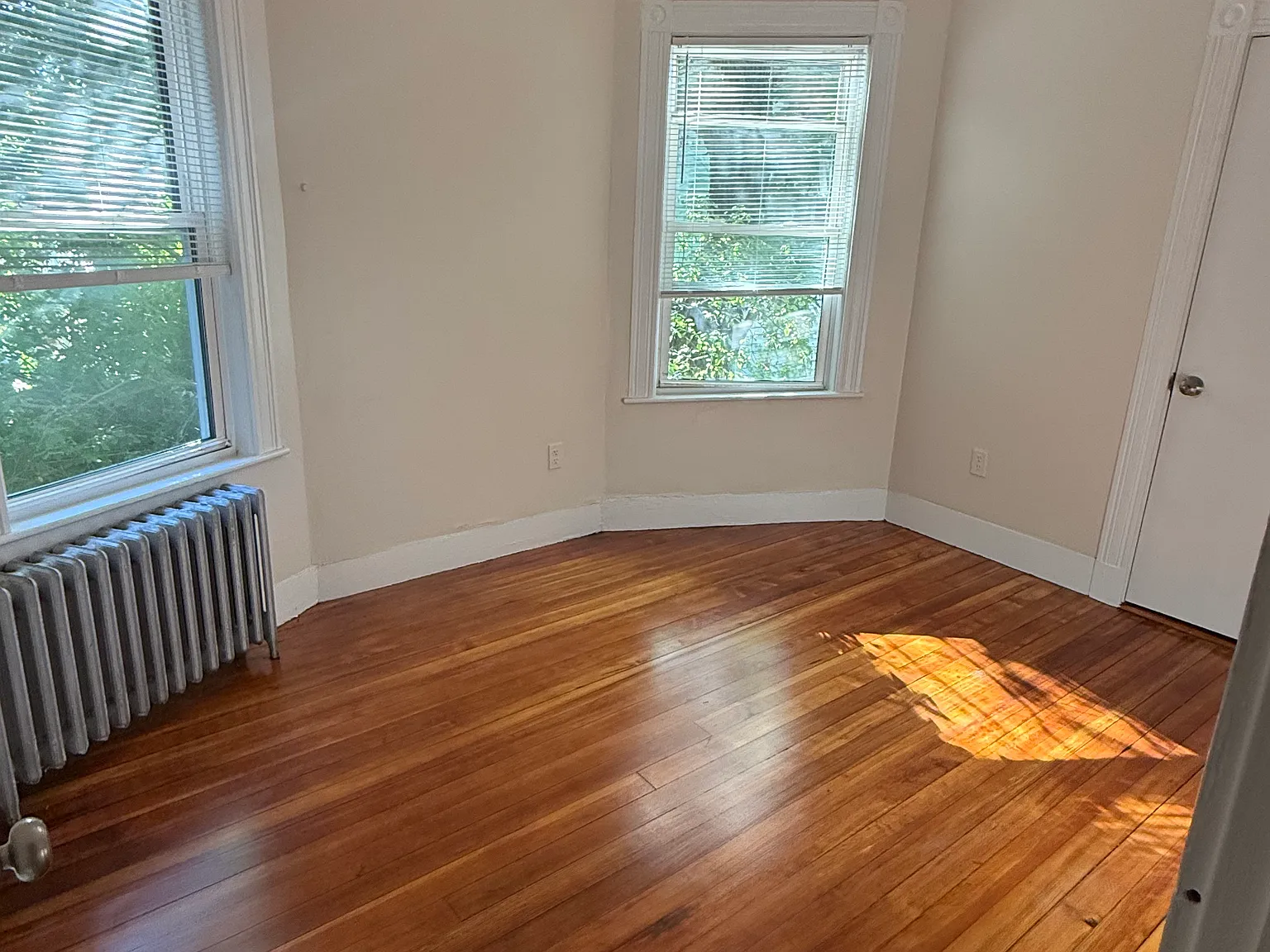 4 bed, $3,500 — Photo 4
