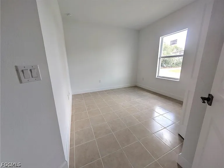 1101 Harold Ave S — Photo 11