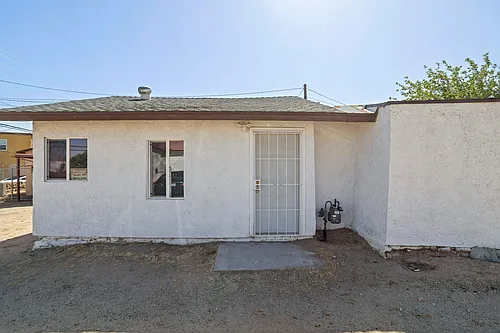 605 E Williams St Photo 1