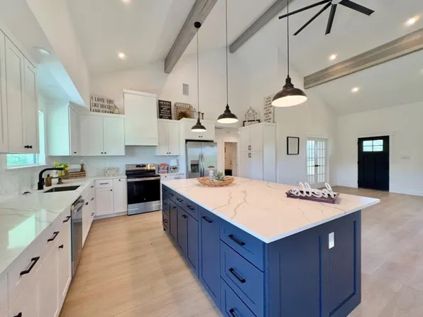 1294 Private Road 7037, Lexington, TX 78947