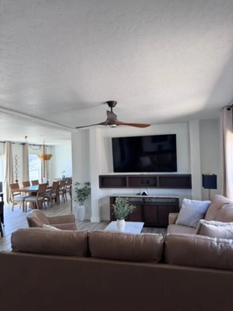 Beautiful 4BD/2BA Crowley Lake Home | Modern Finishes | Car Garage | Mountain Views — Photo 4