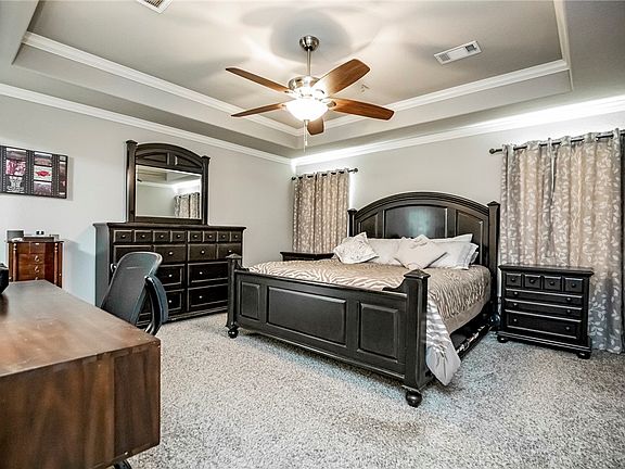 2nd image of 12901 Canopy Oaks Dr