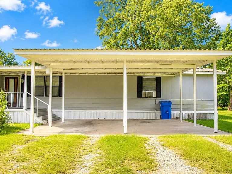 9910 State Highway 156 — Photo 35