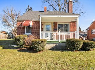 2200 Lathers St, Garden City, MI 48135