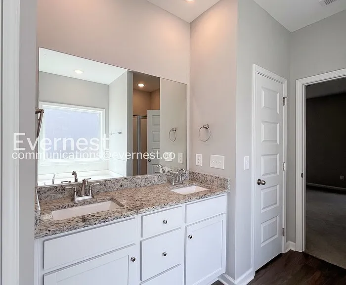 1046 Echo Ridge Rd — Photo 12